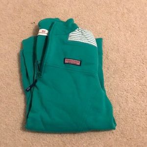 Vineyard Vines size Medium